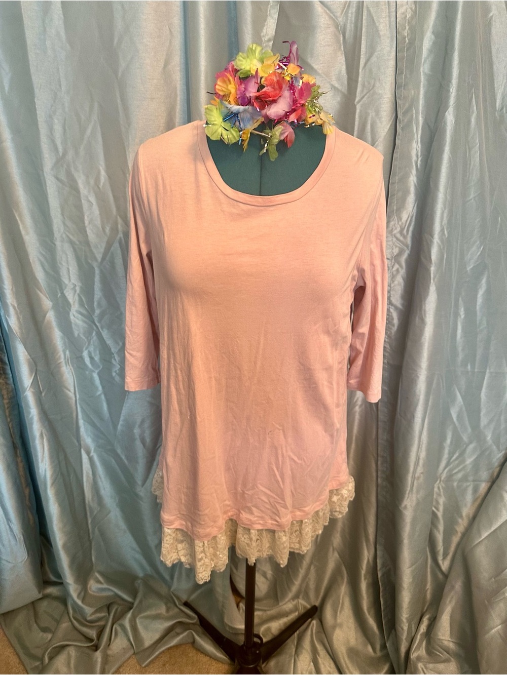 Lace-Hem 3/4 Sleeve Tunic Top - Light Pink